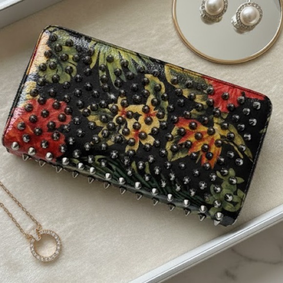 Christian Louboutin Panettone Hawaii Print Spiked Wallet - Picture 2 of 7